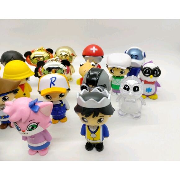 Ryan's World Lot 21 Figures Alpha Lexa, Robo Panda, Gus the Gummy Gator & More! - Picture 3 of 5